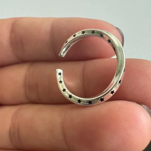 925 Sterling Silver Star Band Ring – Adjustable Open Design - Picture 6 of 6